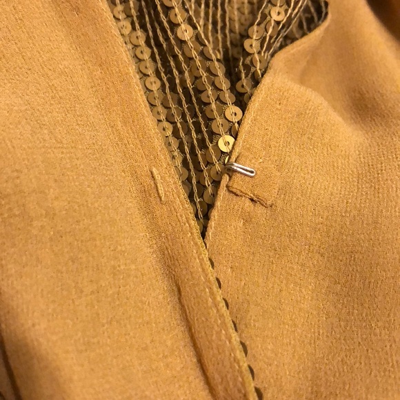 ❤️HP Statement Style❤️NWT Haute Hippie gold romper - Picture 5 of 5